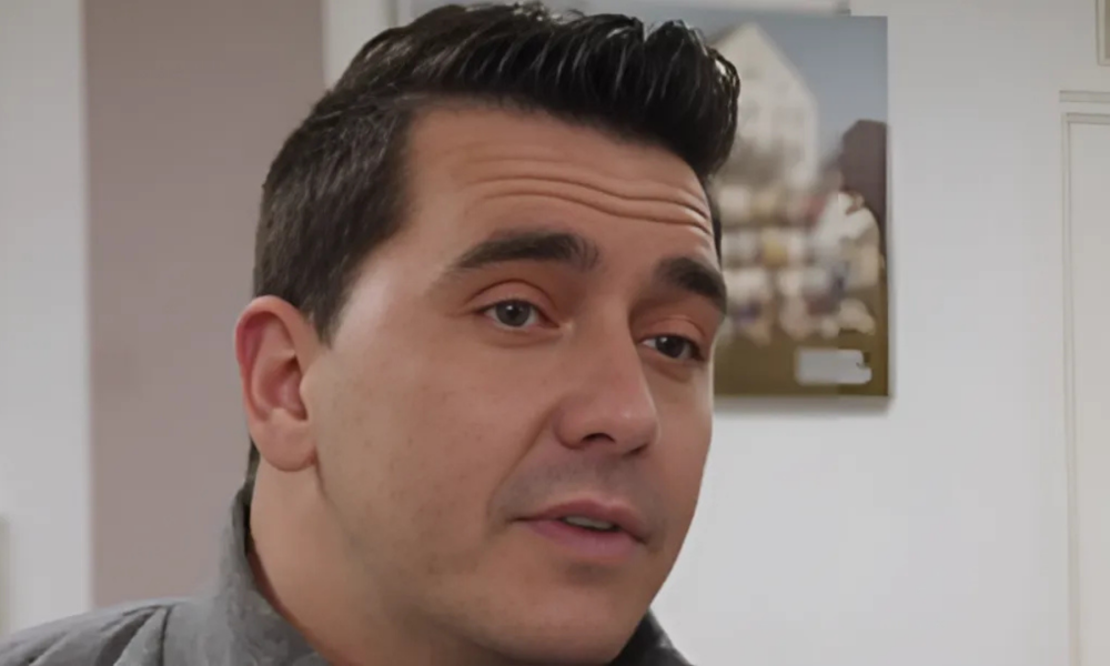 Jan Smit moet per direct vertrekken bij De Toppers: &acute;Vervangen door deze zanger&acute;